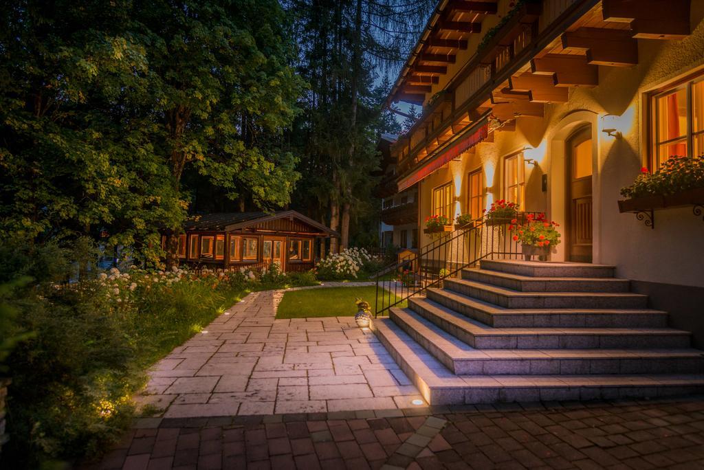 Bio-Holzhaus Und Landhaus Heimat ラムサウ・アム・ダッハシュタイン エクステリア 写真