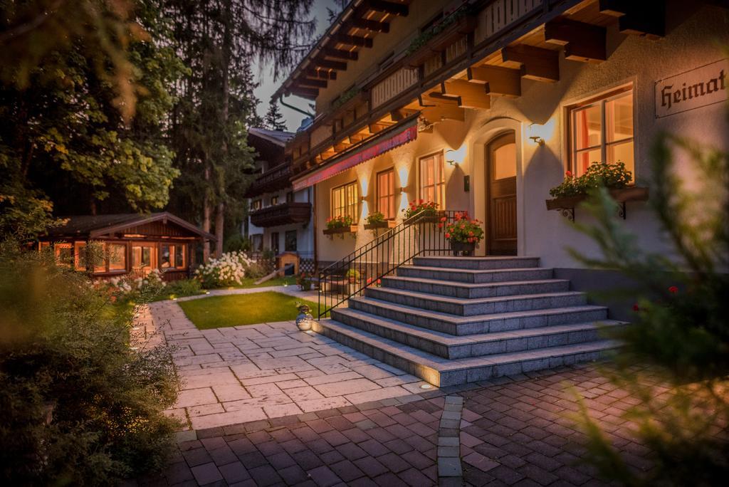 Bio-Holzhaus Und Landhaus Heimat ラムサウ・アム・ダッハシュタイン エクステリア 写真