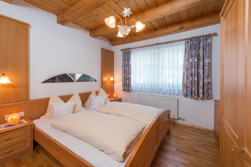 Bio-Holzhaus Und Landhaus Heimat ラムサウ・アム・ダッハシュタイン エクステリア 写真